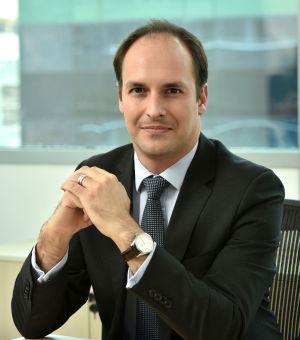 "Continuăm să evaluăm interesul investitorilor pentru diverse alte deţineri din portofoliu, inclusiv Salrom, Engie şi Enel", a declarat Johan Meyer despre înfiinţarea FSDI.