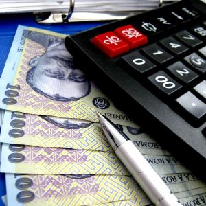 O foarte mare parte a bugetului - la Sănătate şi Educaţie