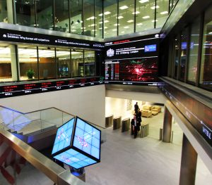 Bursa din Londra face disponibilizări