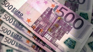 Euro a fost cotat la 4,7640 lei