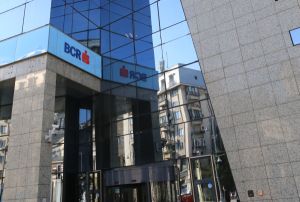 Instanţa clujeană întreabă CJUE despre clauza de dobândă