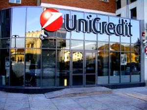 UniCredit raportează cele mai bune rezultate trimestriale din ultimul deceniu