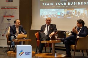 Analiză Frames: 7 din 10 companii îşi plătesc cu greu facturile