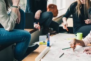 Proiect pilot pentru transportul elevilor la şcoală în Bucureşti