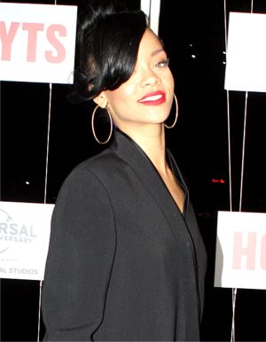 Rihanna, cântăreaţa cu cea mai mare avere din întreaga lume