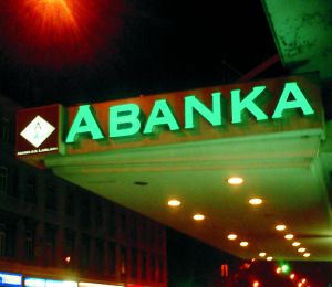 A treia mare bancă din Slovenia, vândută pe 444 milioane euro
