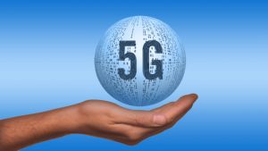 Statele UE creează condiţiile pentru conectarea 5G a automobilelor