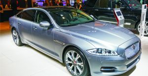 Jaguar Land Rover investeşte milioane de lire în construcţia de vehicule electrice