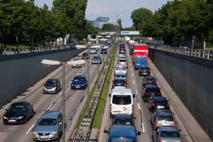 Numărul înmatriculărilor de autoturisme, scădere de aproape 2% în S1