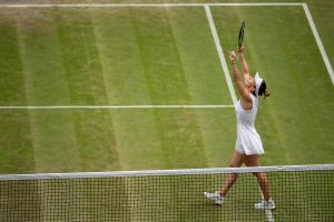 "Felicitări, Simona Halep, pentru meciul excepţional de la Wimbledon"