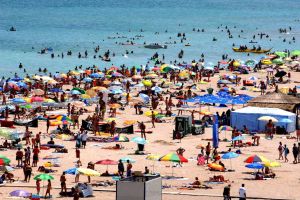 Aproximativ 80.000 de turişti se află pe litoral, în acest weekend