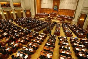 Cheltuielile cu deputaţii în primele şase luni ale anului, peste 90 milioane lei