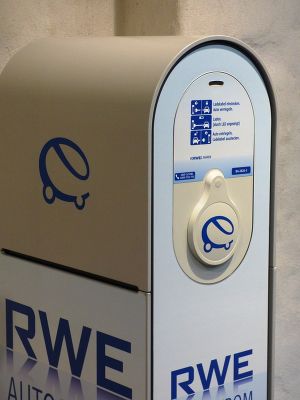 RWE preia aproape 50% din VSEH Slovacia