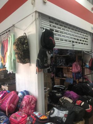 ANPC a închis 16 standuri în Complexul Dragonul Roşu