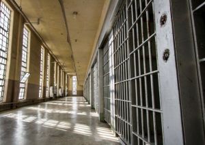Comisia juridică a amânat decizia în privinţa abrogării legii recursului compensatoriu