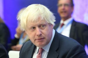 Elections or hard Brexit?