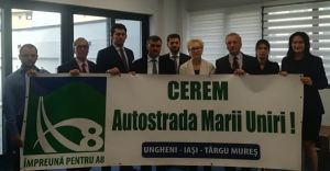 Reprezentanţii A8, la întâlnirea de ieri cu Avocatul Poporului, Renate Weber.