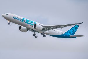 SUA impun tarife vamale asupra avioanelor, brânzeturilor şi băuturilor europene