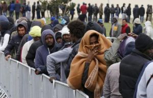 Ofensiva turcă ar putea duce la plecarea a 400.000 de persoane din casele lor