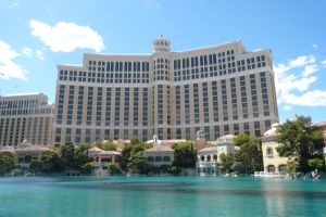 MGM vinde resorturile Bellagio şi Circus Circus pe 5 miliarde de dolari