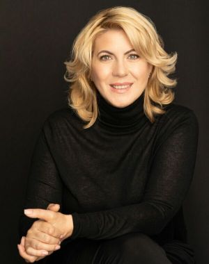 Cristina Chiriac 