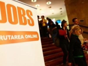 Managerii au depus peste 730 de mii de aplicaţii pentru schimbarea locului de muncă