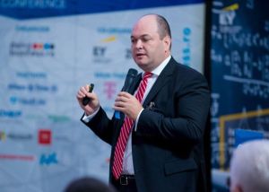 ''Riscurile rămân în continuare pentru un deficit mai mare pentru anul viitor''