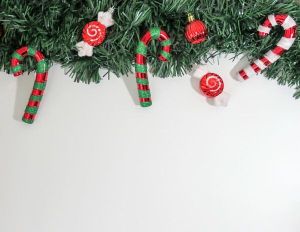 Mai mult de jumătate dintre români nu cred în reducerile şi promoţiile de Crăciun