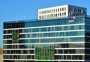 PwC: Economia globală - ritm de creştere modest în acest an, de circa 3,4%