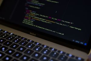 Microsoft lansează browser-ul Edge, bazat pe tehnologia Google