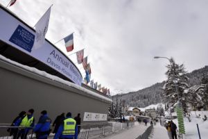 Doi ruşi, inclusiv un "instalator", suspectaţi de spionaj la Davos