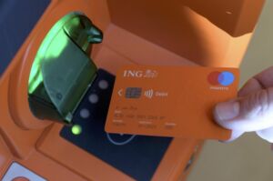 Surse: ING, obligată să plătească 30 milioane euro ca să încheie un caz de spălare de bani
