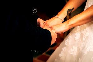 Căsătoria şi divorţul nu mai sunt "la modă"