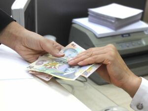 Jumătate din sistemul bancar, suspect de spălare de bani