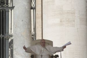 Toate slujbele ţinute de Papa Francisc de Paşte vor avea loc fără public