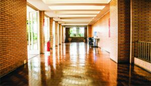 Hotelierii trebuie să acţioneze pentru reducerea daunelor pe termen lung