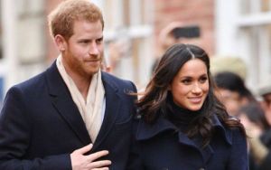 Harry şi Meghan au distribuit mâncare bolnavilor cronici în prima lor ieşire publică de la instalarea lor la Los Angeles