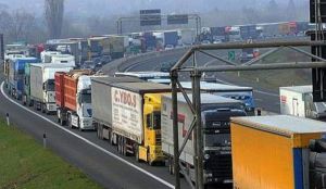 UNTRR: 30% din firmele de româneşti de transport rutier internaţional de marfă în UE nu vor putea supravieţui crizei coronavirus