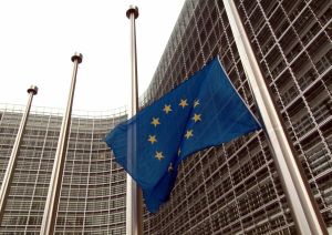 Raportul Comisiei Europene: restabilirea condiţiilor de concurenţă echitabile pentru producătorii europeni