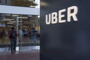 Uber va renunţa la 14% dintre angajaţi din cauza coronavirusului