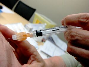 Medicamentele contrafăcute, ameninţare pentru sănătate şi "portofele"