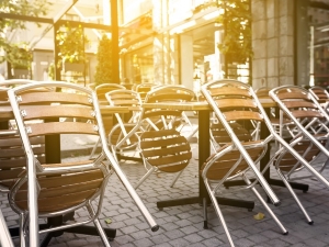 ALDE cere, din nou, redeschiderea teraselor 