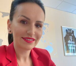 Loredana Apreutese