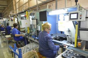 Compa prelungeşte perioada de reducere temporară a activităţii
