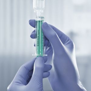 Johnson & Johnson accelerează testele clinice pentru vaccinul candidat împotriva COVID-19