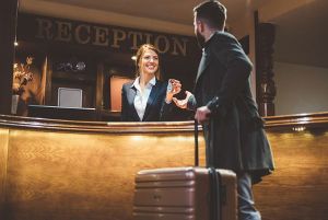 Piaţa hotelieră ar putea începe să-şi revină din toamnă dacă reporneşte în sezonul vacanţelor