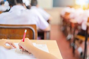 Începe bacalaureatul în condiţii de pandemie 