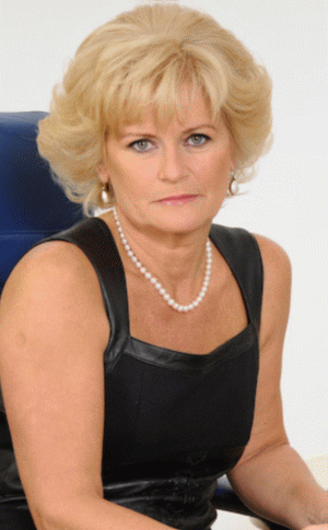 DOAMNA MONICA TATOIU, DIRECTOR GENERAL AL "ORIFLAME COSMETICS" ROMÂNIA, SPERĂ CA NOUL AN SĂ FIE FĂRĂ RECESIUNE PENTRU ŢARA NOASTRĂ.