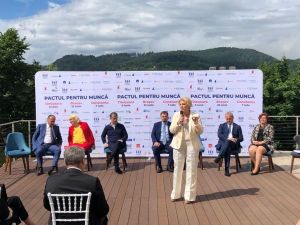 Educaţia neadaptată cerinţelor economiei - o problemă a pieţei forţei de muncă