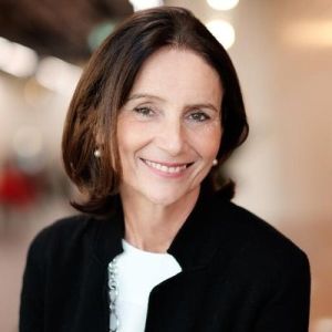 Şeful CBI, Carolyn Fairbairn, aduce în discuţie implicarea Huawei în 5G